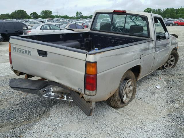 1N6SD11S4VC316524 - 1997 NISSAN TRUCK BASE SILVER photo 4