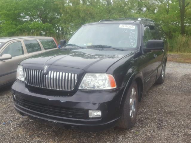 5LMFU28575LJ06311 - 2005 LINCOLN NAVIGATOR 黑色 照片 2
