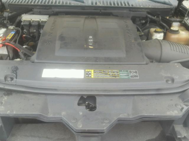 5LMFU28575LJ06311 - 2005 LINCOLN NAVIGATOR 黑色 照片 7