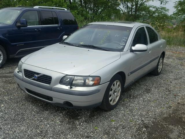 YV1RS61N712005159 - 2001 VOLVO S60 SILVER photo 2