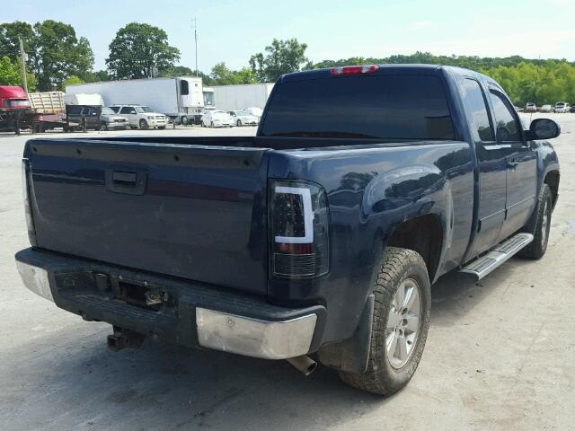 1GTEK39069Z289723 - 2009 GMC SIERRA K15 BLUE photo 4