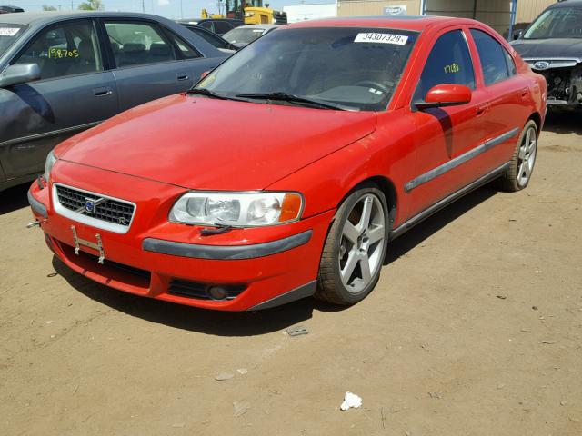 YV1RH52Y942383893 - 2004 VOLVO S60 R RED photo 2