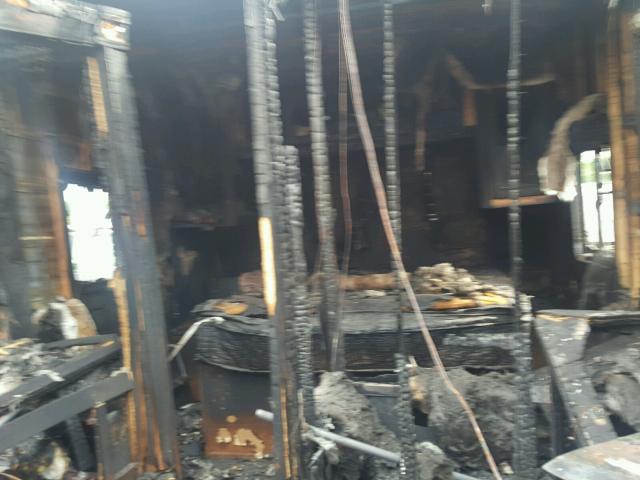 4X4TCKB299K009788 - 2009 TRAIL KING FOREST RIV WHITE photo 6