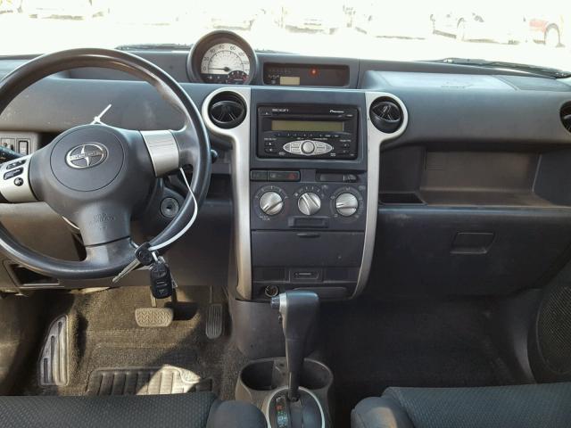 JTLKT324564104202 - 2006 TOYOTA SCION XB შავი ფოტო 9