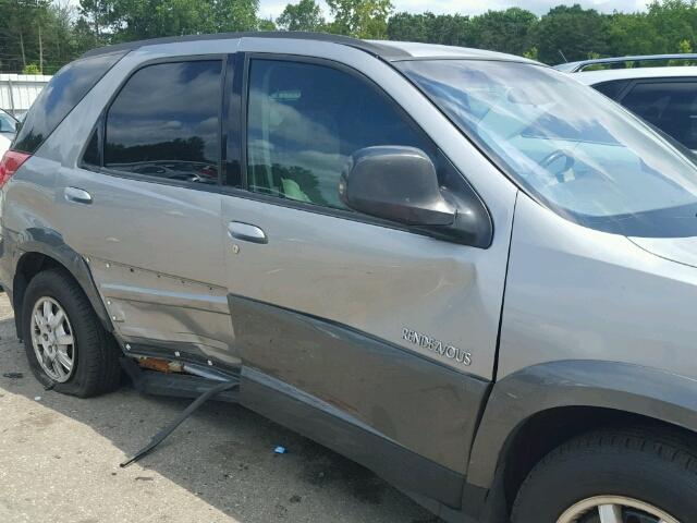 3G5DB03E03S575898 - 2003 BUICK RENDEZVOUS SILVER photo 9