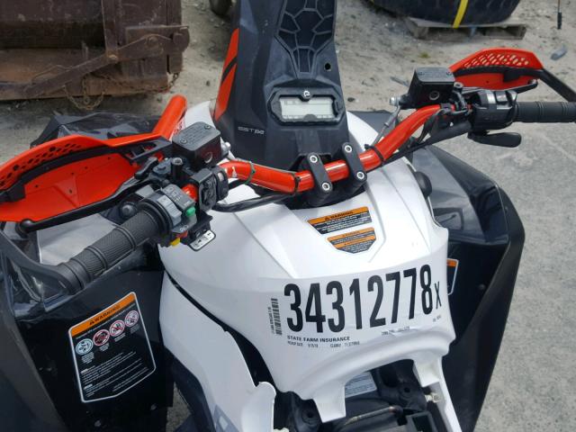 3JBMWAV24HJ000645 - 2017 CAN-AM RENEGADE X 白色 照片 5