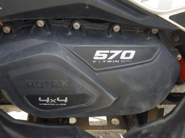 3JBMWAV24HJ000645 - 2017 CAN-AM RENEGADE X 白色 照片 9