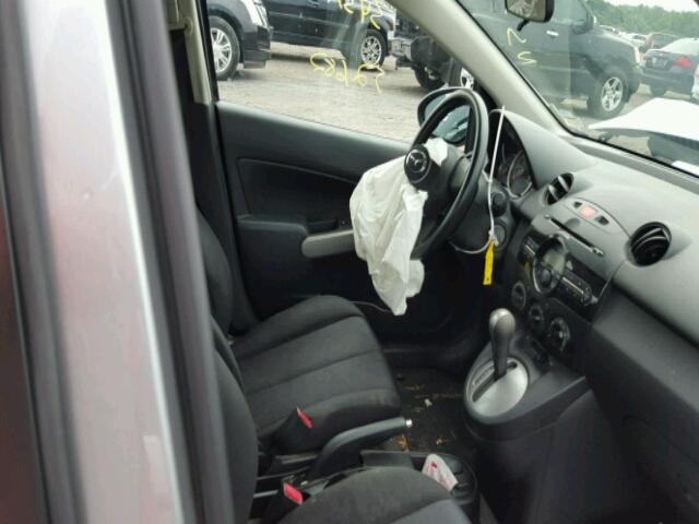 JM1DE1KY6C0148220 - 2012 MAZDA MAZDA2 SILVER photo 5