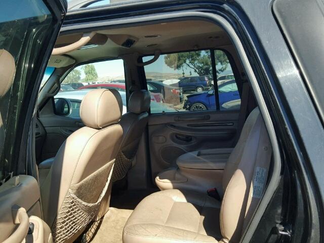 5LMPU28L5WLJ36461 - 1998 LINCOLN NAVIGATOR BLACK photo 6
