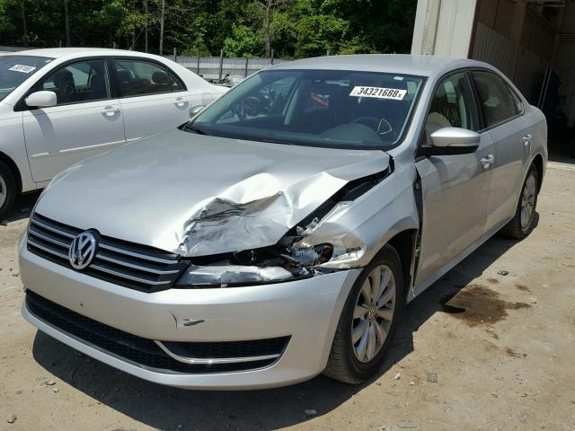 1VWAH7A3XDC009014 - 2013 VOLKSWAGEN PASSAT S SILVER photo 2