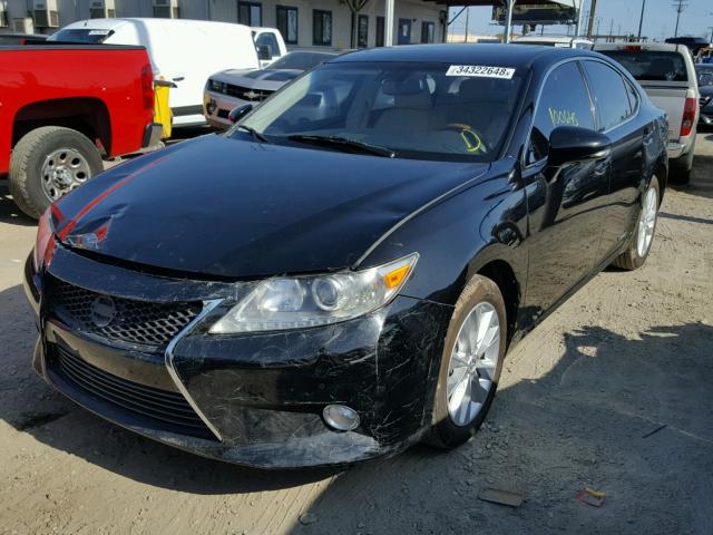 JTHBW1GG1D2010979 - 2013 LEXUS ES 300H BLACK photo 2