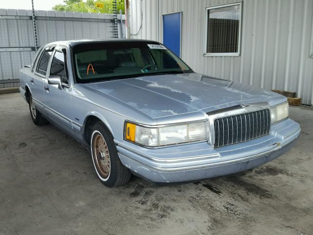 1LNLM83W8RY744763 - 1994 LINCOLN TOWN CAR C SILVER photo 1