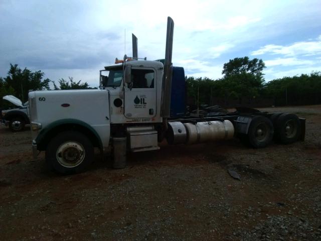 1XPXD49X2FD275900 - 2015 PETERBILT 389 WHITE photo 9