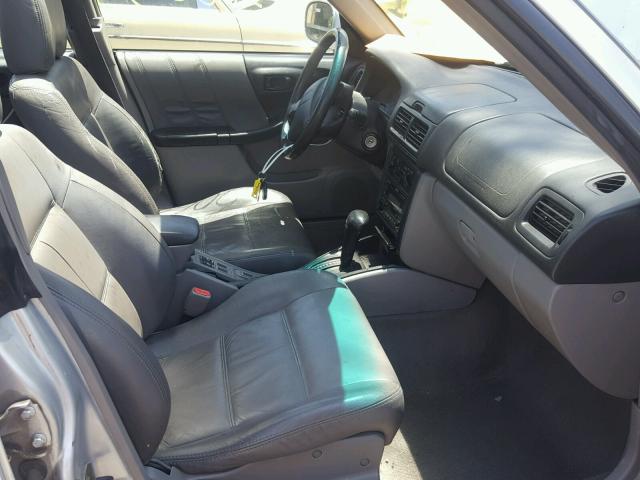 JF1SF65672H730814 - 2002 SUBARU FORESTER S 银色 照片 5