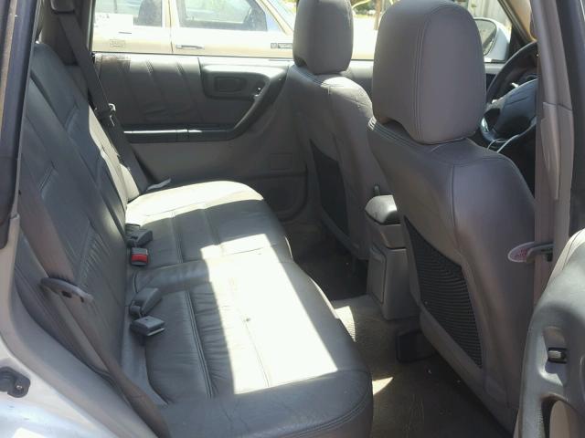 JF1SF65672H730814 - 2002 SUBARU FORESTER S 银色 照片 6