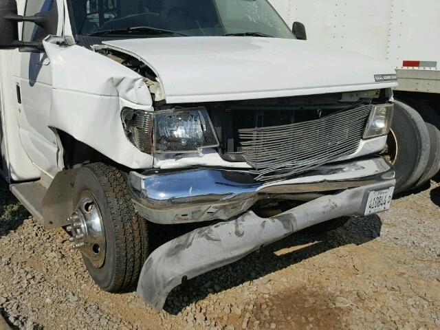 1FDWE35L63HB58439 - 2003 FORD E350 SUPER WHITE photo 9