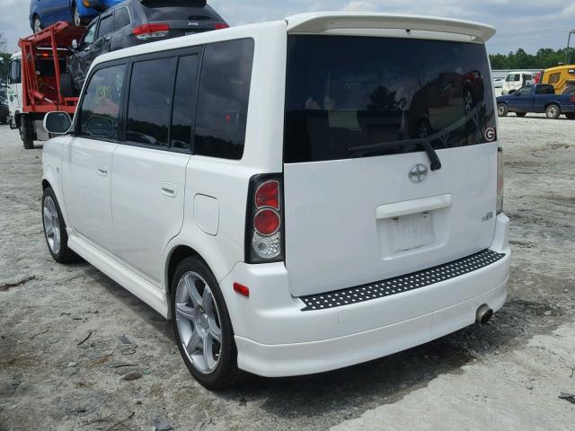 JTLKT334354003155 - 2005 TOYOTA SCION XB WHITE photo 3