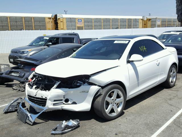 WVWDA71F07V018179 - 2007 VOLKSWAGEN EOS 2.0T S WHITE photo 2