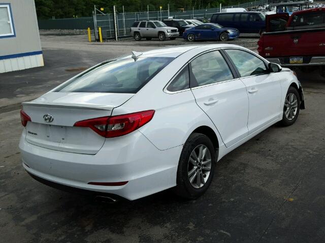 5NPE24AF3GH336569 - 2016 HYUNDAI SONATA SE WHITE photo 4