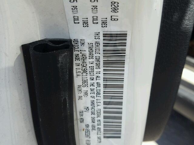 1J4RH4GK9AC113826 - 2010 JEEP COMMANDER WHITE photo 10