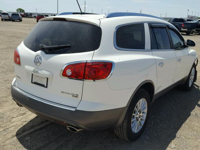 5GAKRBED6BJ162235 - 2011 BUICK ENCLAVE CX WHITE photo 4