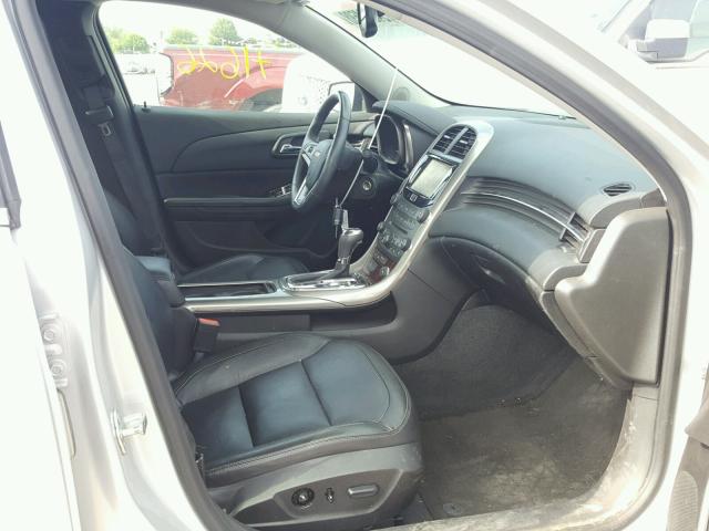1G11H5SAXDF258263 - 2013 CHEVROLET MALIBU LTZ 银色 照片 5
