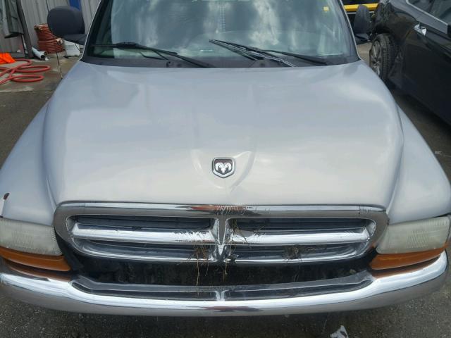 1B7GL22X9YS638226 - 2000 DODGE DAKOTA SILVER photo 7