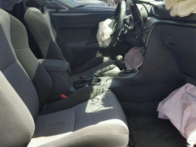 JTKJF5C72E3080831 - 2014 TOYOTA SCION TC 灰色 照片 5