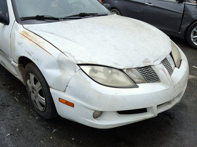 1G2JB12F537131172 - 2003 PONTIAC SUNFIRE WHITE photo 9