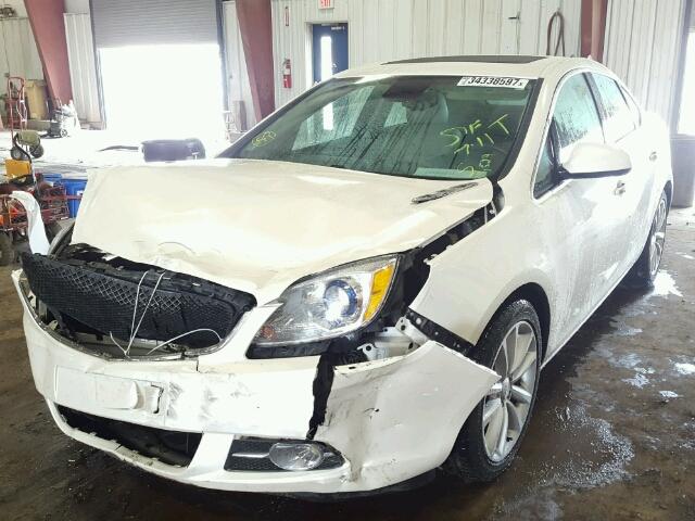 1G4PS5SK6D4111232 - 2013 BUICK VERANO WHITE photo 2