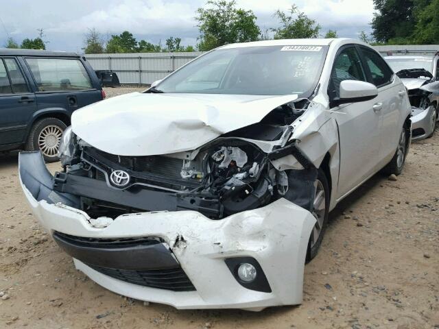 5YFBPRHE5GP385838 - 2016 TOYOTA COROLLA EC WHITE photo 2