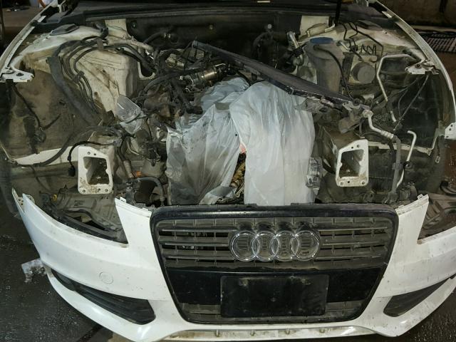 WAULF78K79N065788 - 2009 AUDI A4 2.0T QU WHITE photo 7