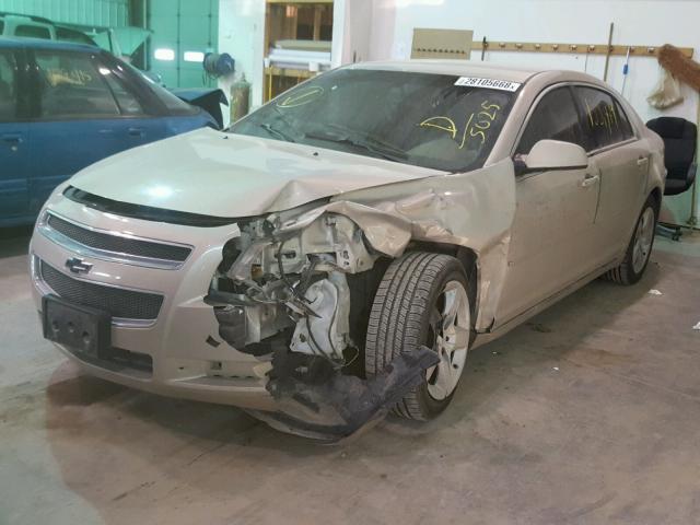 1G1ZH57B59F215025 - 2009 CHEVROLET MALIBU 1LT GOLD photo 2