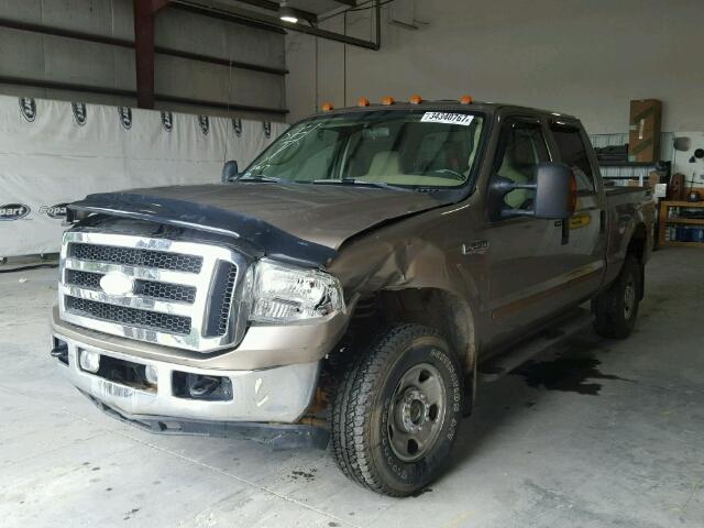 1FTSW215X5EC90755 - 2005 FORD F250 SUPER BEIGE photo 2