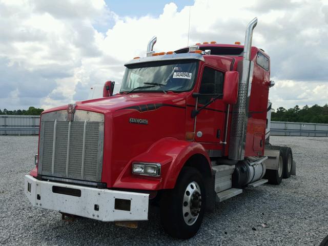 1XKDD49X9DJ359252 - 2013 KENWORTH CONSTRUCTI RED photo 2