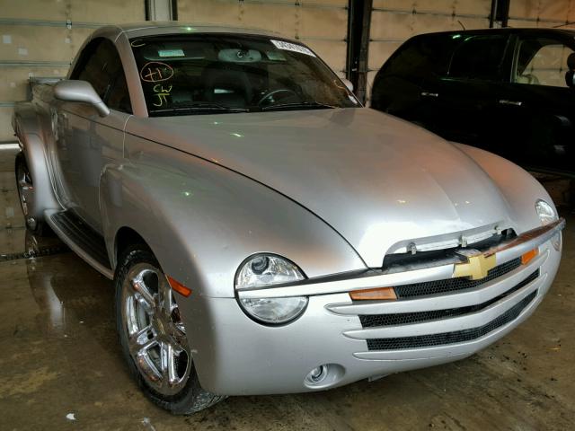 1GCES14H26B123818 - 2006 CHEVROLET SSR 银色 照片 1