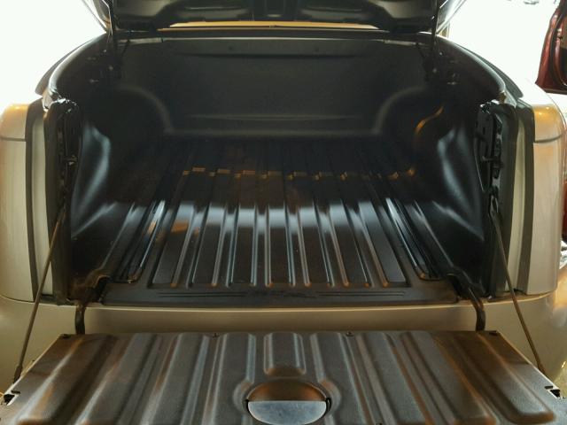 1GCES14H26B123818 - 2006 CHEVROLET SSR 银色 照片 6