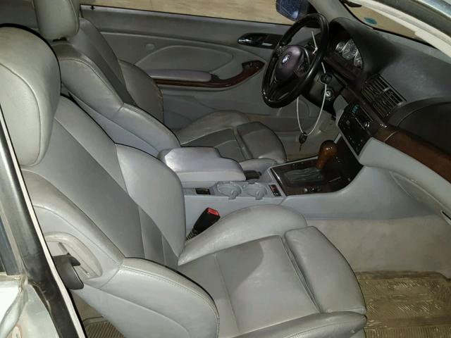 WBABN53401JU36930 - 2001 BMW 330 CI SILVER photo 5