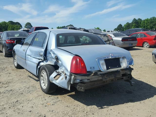 1LNFM82W0WY701965 - 1998 LINCOLN TOWN CAR S BLUE photo 3