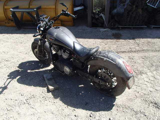 5VPLB36N0F3038087 - 2015 VICTORY MOTORCYCLES GUNNER Gümüş foto 3