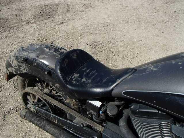 5VPLB36N0F3038087 - 2015 VICTORY MOTORCYCLES GUNNER Gümüş foto 6