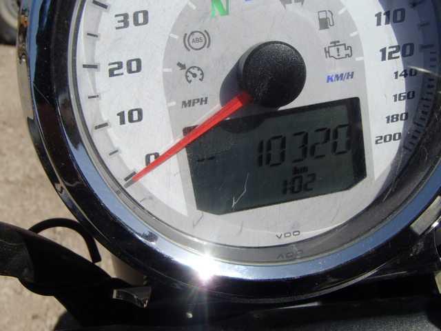 5VPLB36N0F3038087 - 2015 VICTORY MOTORCYCLES GUNNER Gümüş foto 8