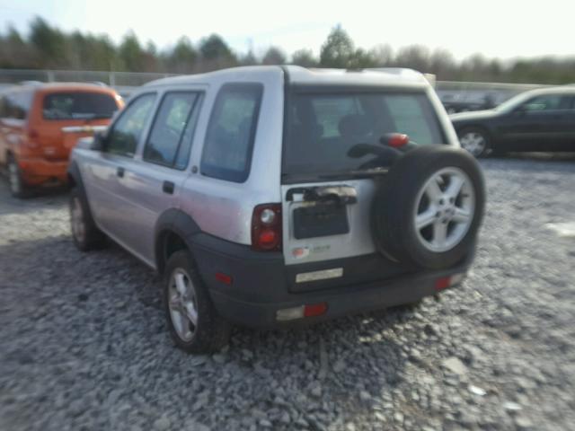 SALNM22233A227677 - 2003 LAND ROVER FREELANDER GRAY photo 3