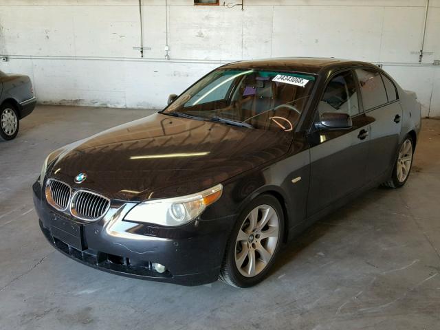 WBANB33555CN67056 - 2005 BMW 545 I BLACK photo 2