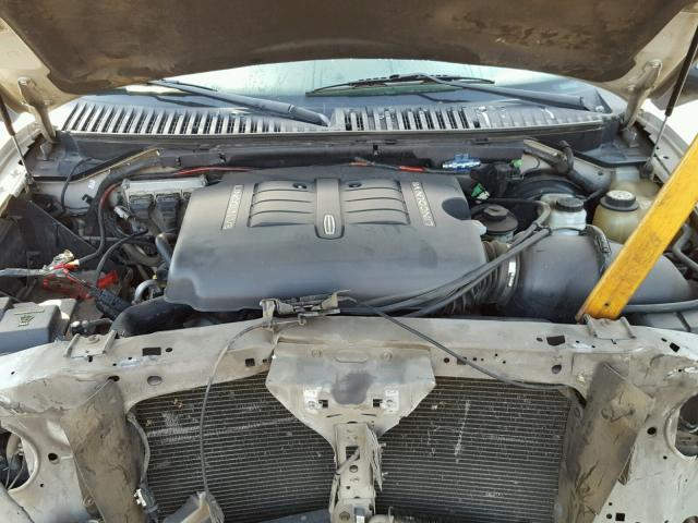 5LMFU27R74LJ21927 - 2004 LINCOLN NAVIGATOR SILVER photo 7