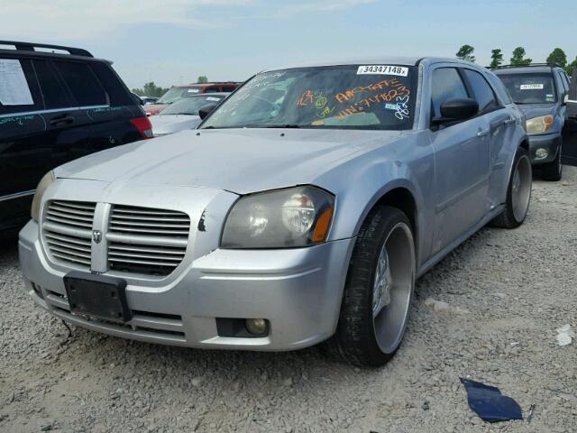 2D4FV47VX7H749823 - 2007 DODGE MAGNUM SXT GRAY photo 2