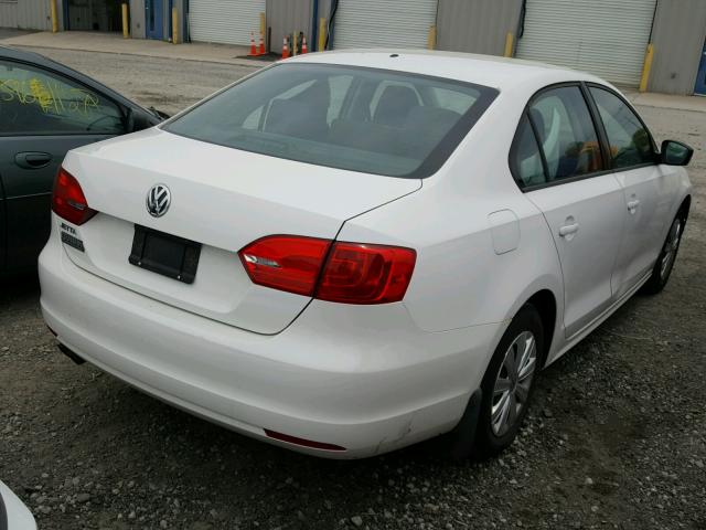 3VW1K7AJ2CM360786 - 2012 VOLKSWAGEN JETTA BASE 白色 照片 4
