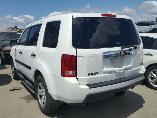 5FNYF3H27AB016546 - 2010 HONDA PILOT LX WHITE photo 3