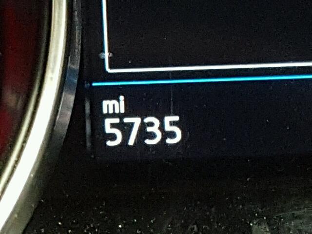 3VV3B7AX2JM081417 - 2018 VOLKSWAGEN TIGUAN SE Сірий фото 8