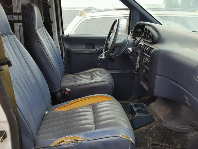 1FTDA14U7PZA98340 - 1993 FORD AEROSTAR WHITE photo 5